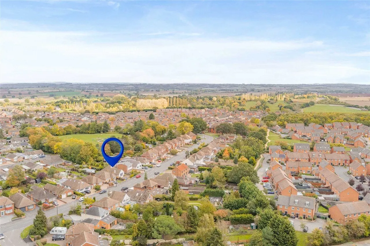 Landor Road, Whitnash, CV31, photo 34