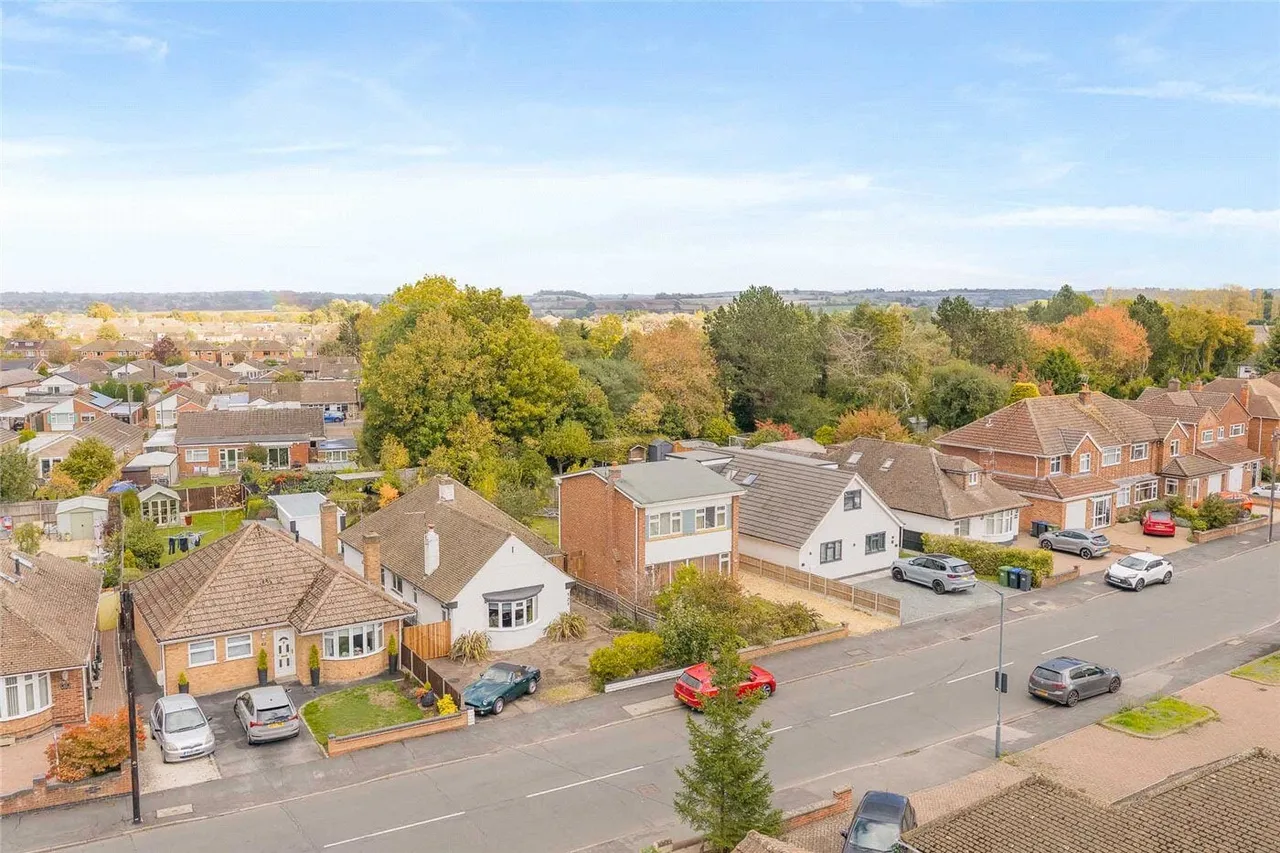 Landor Road, Whitnash, CV31, photo 35