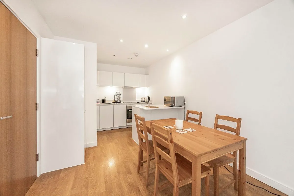 10 Seven Sea Gardens, London, E3 3GW, photo 5