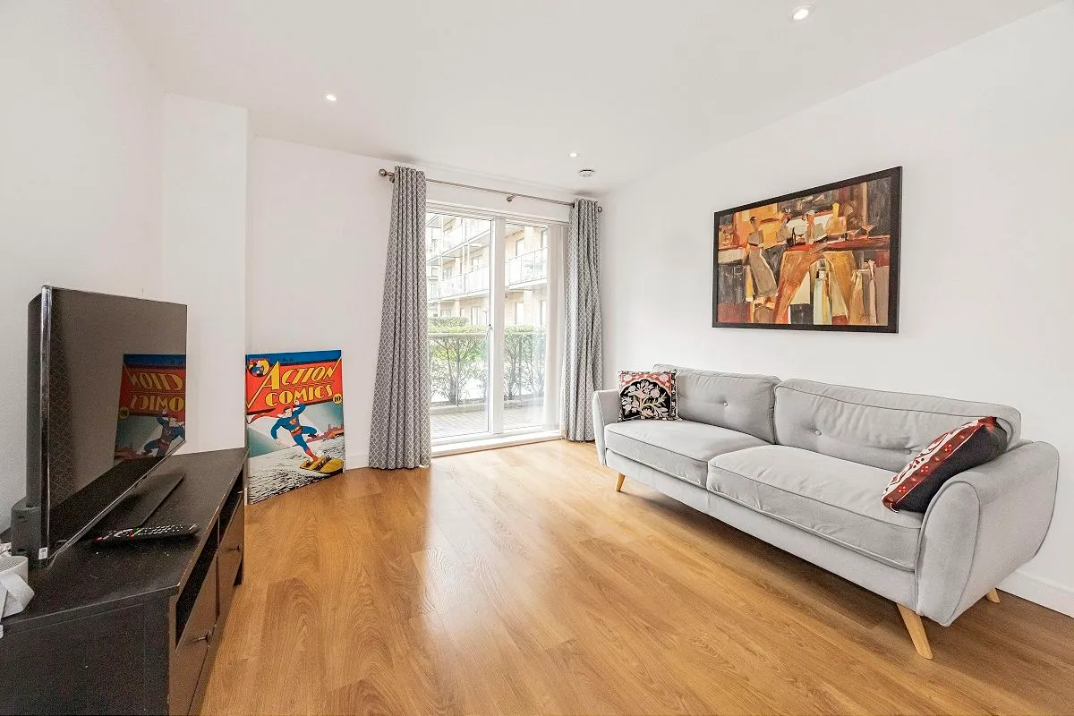 10 Seven Sea Gardens, London, E3 3GW, photo 3