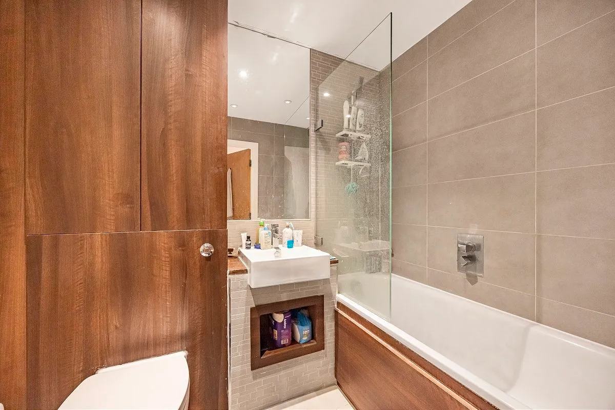 10 Seven Sea Gardens, London, E3 3GW, photo 10