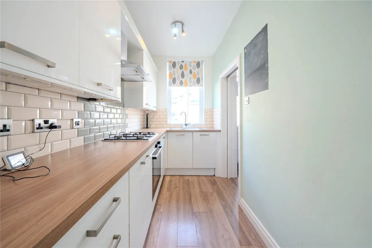 Cowley Road, Leeds, LS13, photo 14