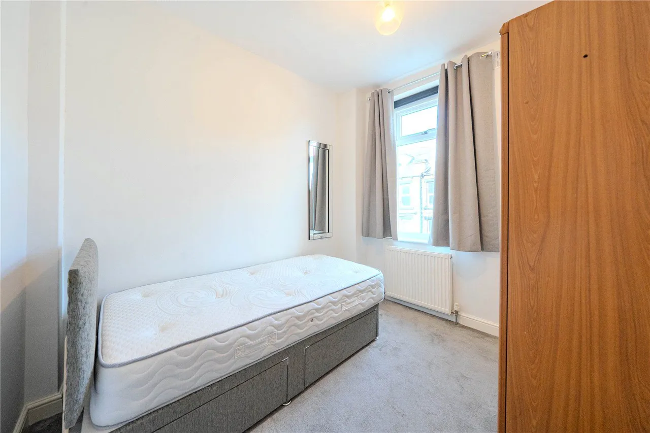 Cowley Road, Leeds, LS13, photo 6