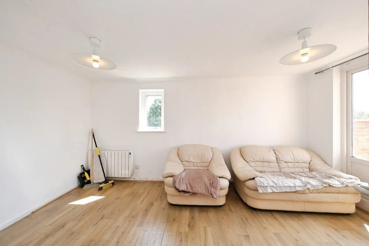 Tonnelier Road, Nottingham, NG7, photo 13