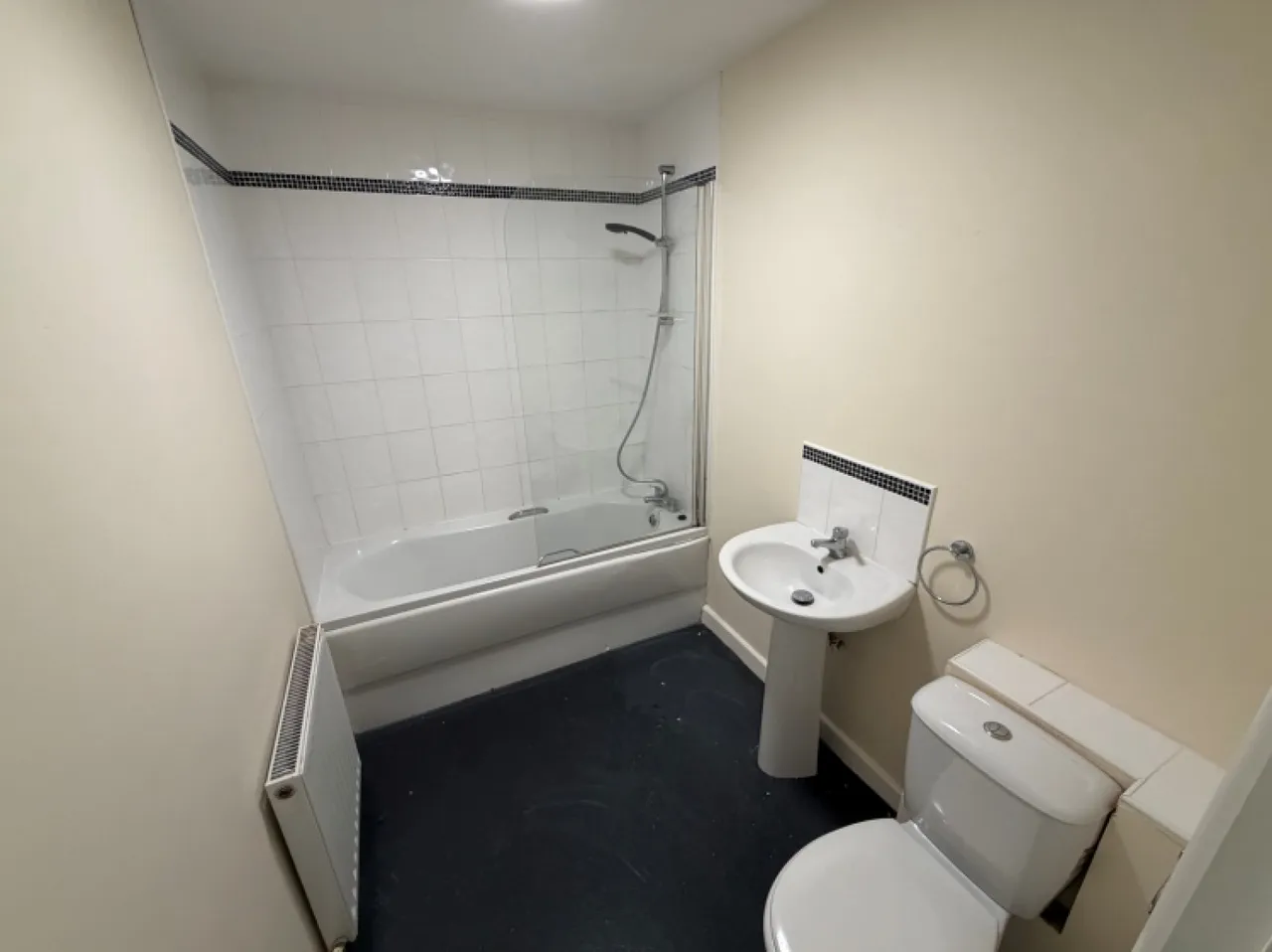 Flat 3 204, Broadway, Walsall, West Midlands, WS1 3HH, UK, photo 4