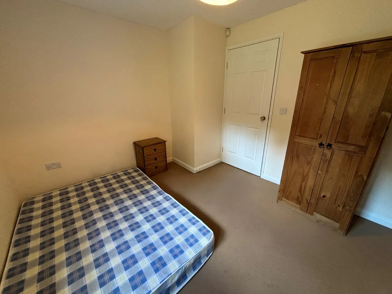 Falkland Mount, Leeds, LS17, photo 6