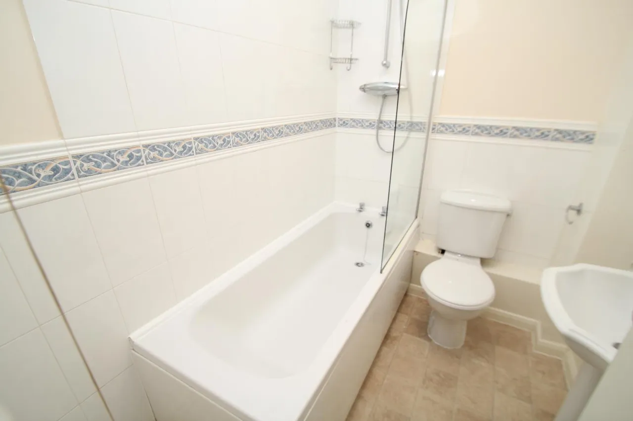 Falkland Mount, Leeds, LS17, photo 5