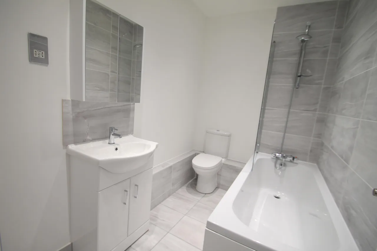 Hatters Court, LU1, photo 7