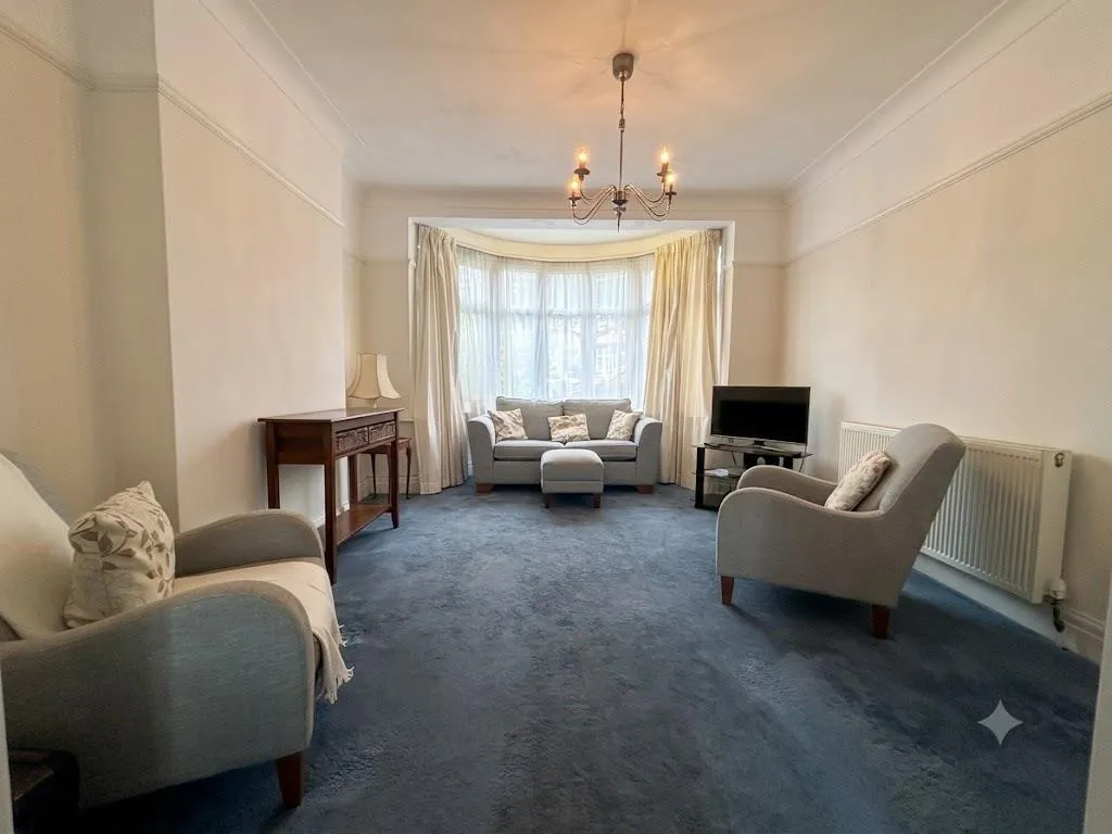 Hale Drive, Mill Hill, NW7, London, photo 3