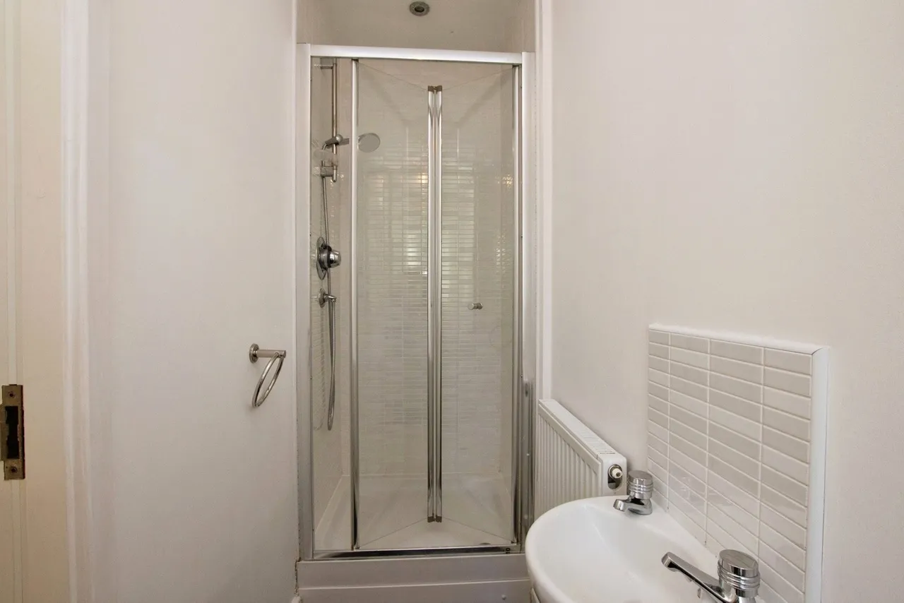 Bennet Drive, Kirkby-in-Ashfield, Nottingham, Nottinghamshire, NG17, photo 6