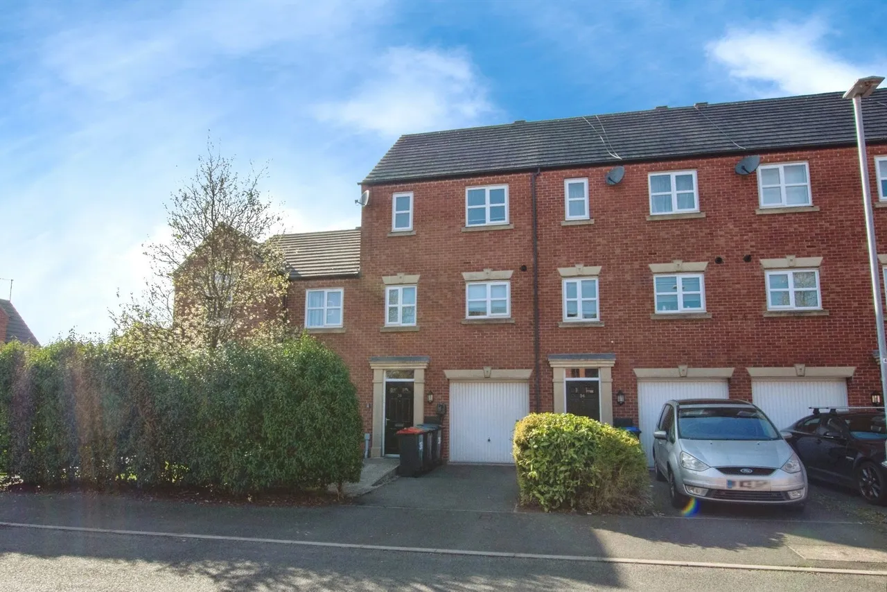 3 bed house for sale — Bennet Drive, Kirkby-in-Ashfield, Nottingham, Nottinghamshire, NG17