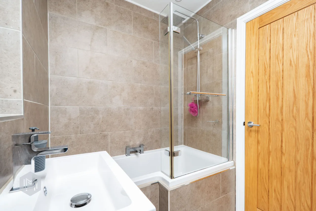 Colchester Avenue, Bolton, BL2 5AQ, photo 19