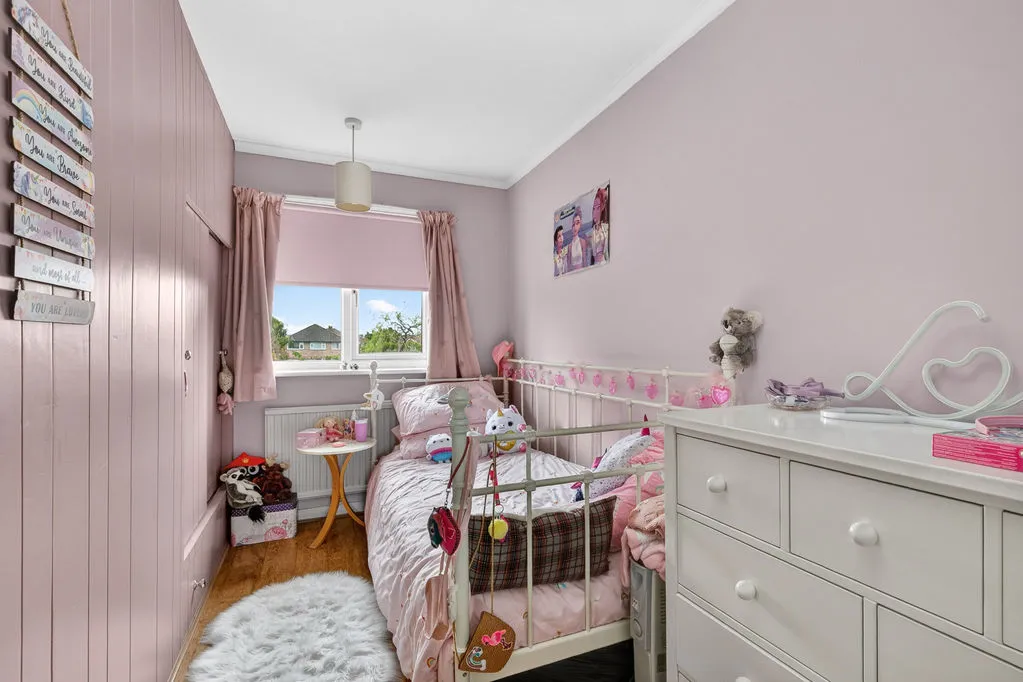 Mornington Road, Ashford TW15 1NW, photo 14
