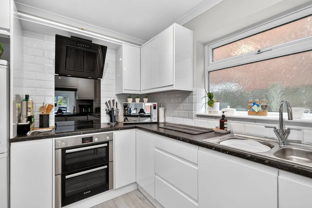 Mornington Road, Ashford TW15 1NW, photo 7
