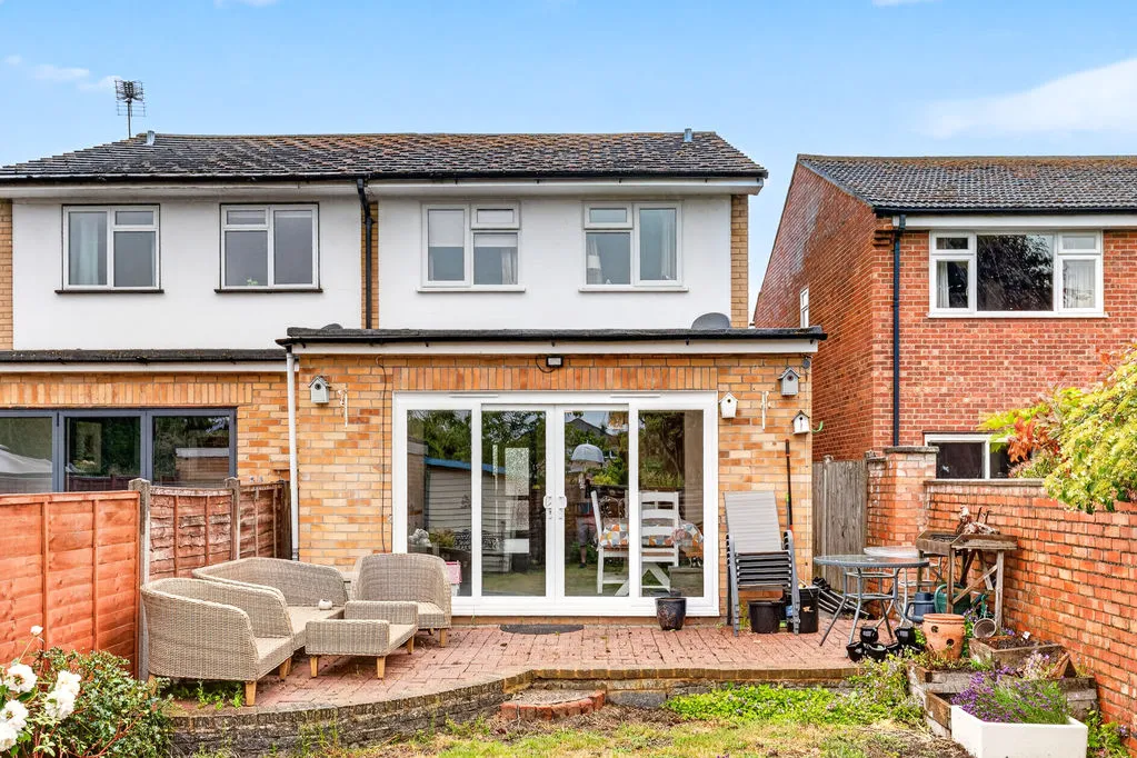 Mornington Road, Ashford TW15 1NW, photo 18