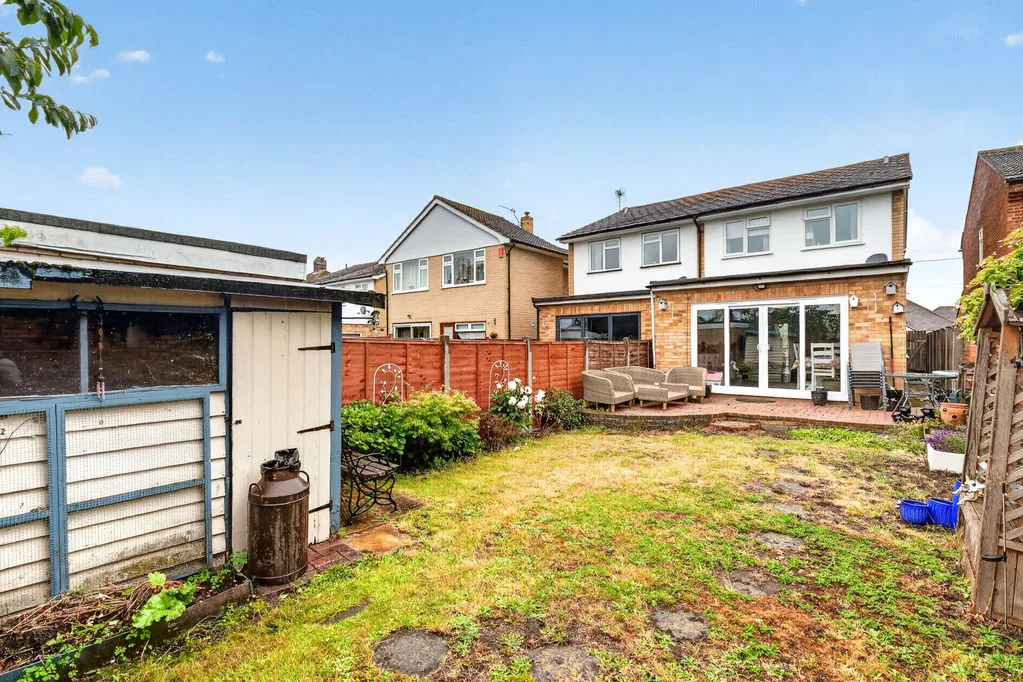 Mornington Road, Ashford TW15 1NW, photo 16