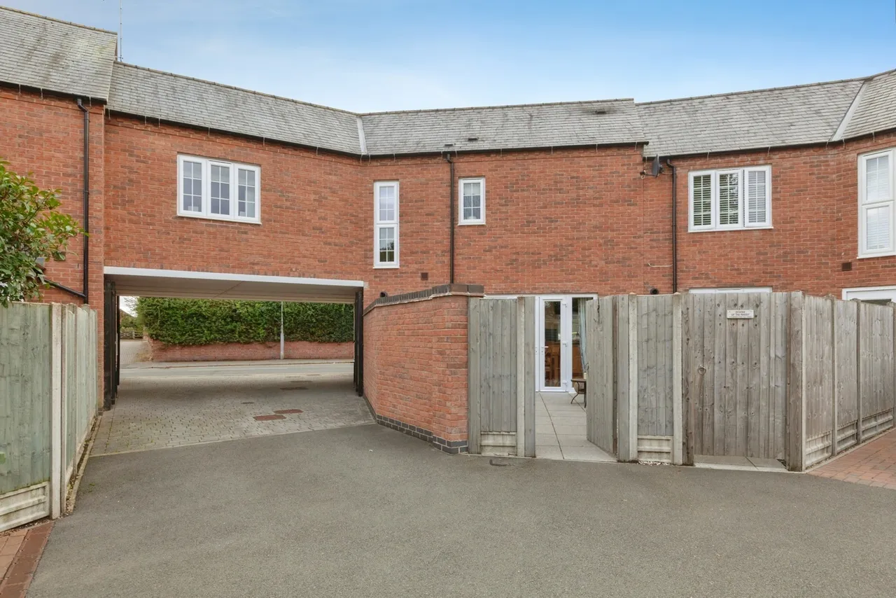 Main Street, Countesthorpe, LE8, photo 20