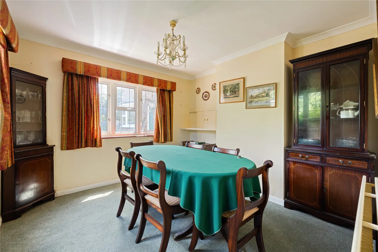 Weysprings, Haslemere, GU27, photo 5