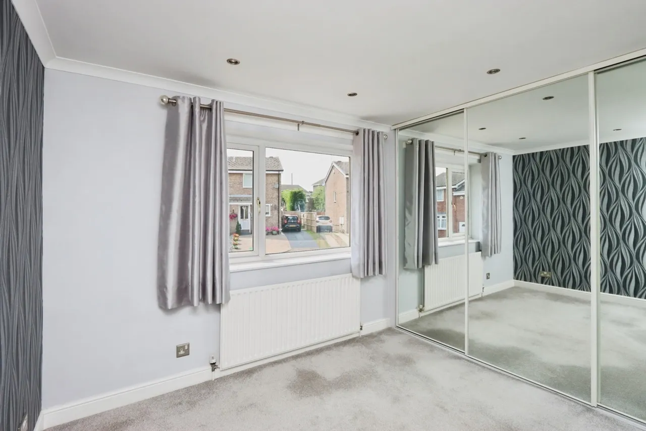 Oakworth Close, Halfway, Sheffield, S20, photo 6
