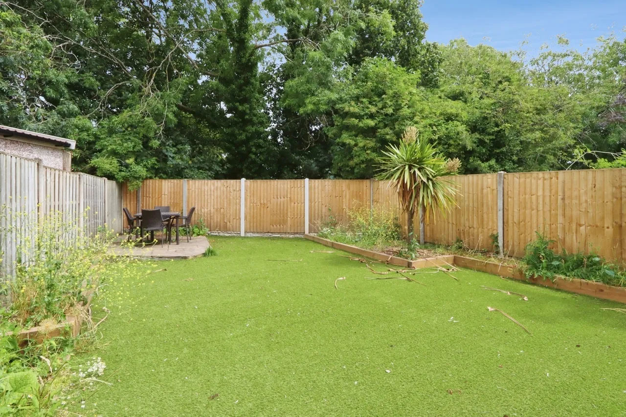 Oakworth Close, Halfway, Sheffield, S20, photo 4