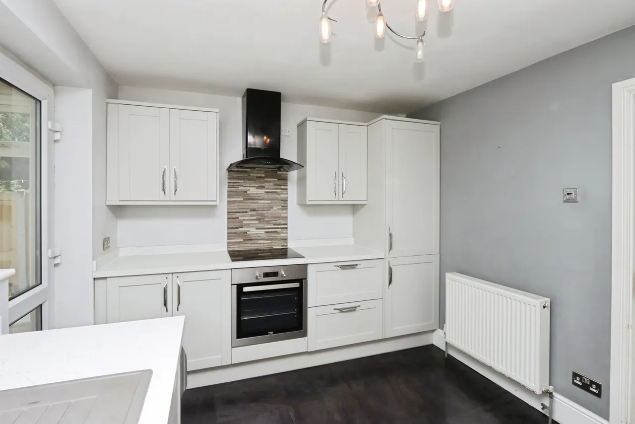 Oakworth Close, Halfway, Sheffield, S20, photo 5