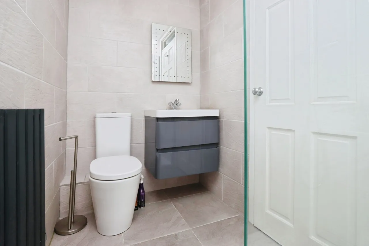 Oakworth Close, Halfway, Sheffield, S20, photo 11
