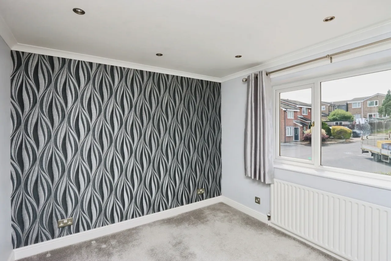 Oakworth Close, Halfway, Sheffield, S20, photo 7