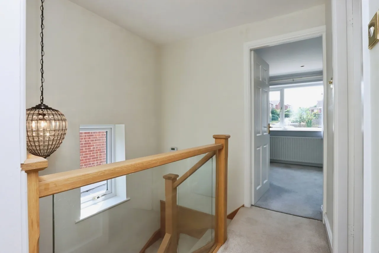 Oakworth Close, Halfway, Sheffield, S20, photo 12
