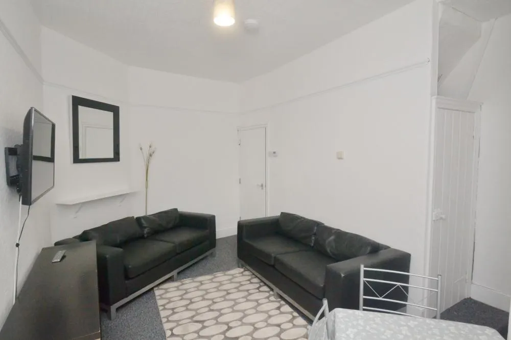 Carill Drive, Fallowfield, M14, photo 2