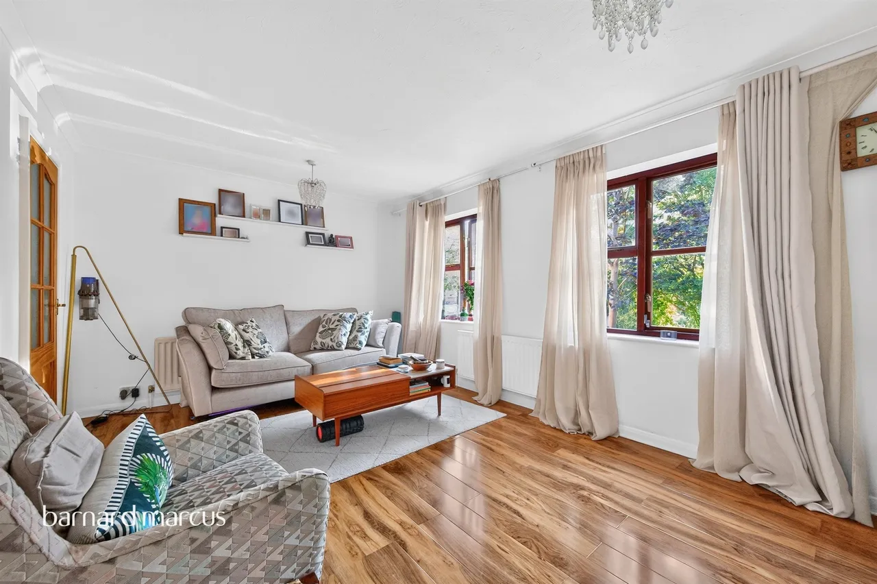Albion Road, Sutton, photo 12