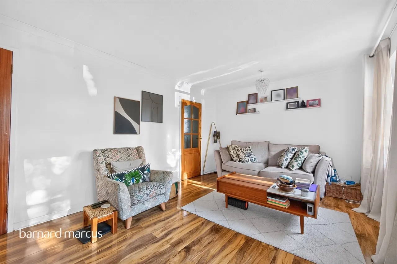 Albion Road, Sutton, photo 5