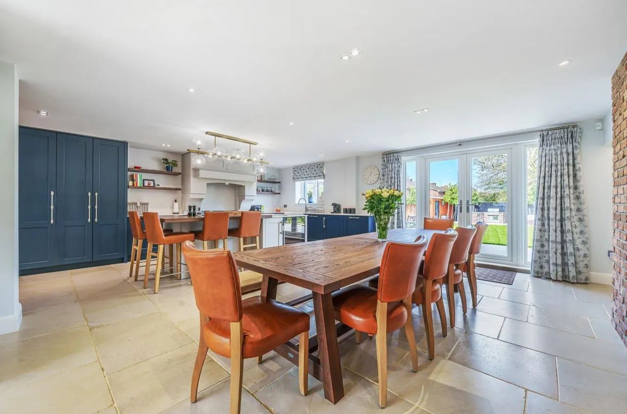 Garratts Lane, Banstead, Surrey, SM7 2EB, photo 5