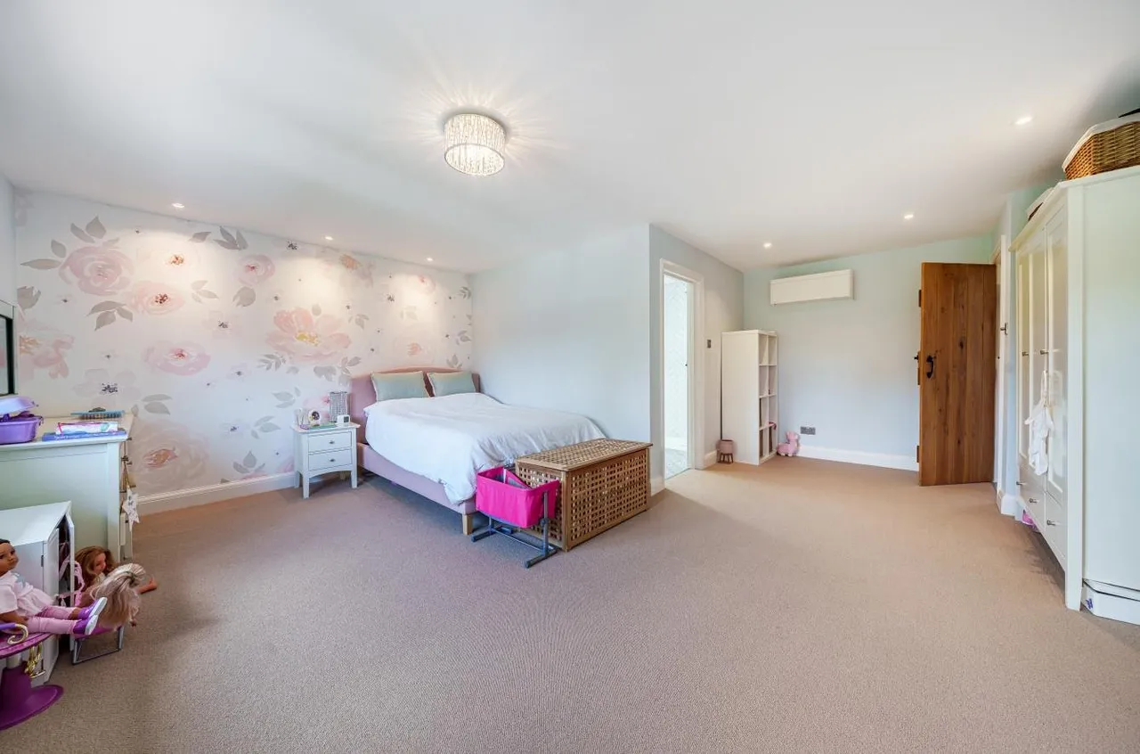 Garratts Lane, Banstead, Surrey, SM7 2EB, photo 14
