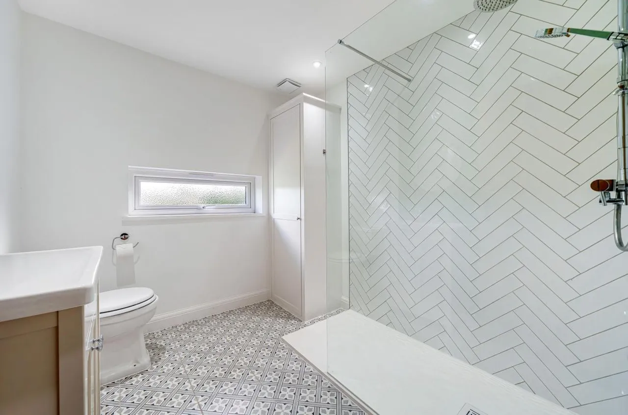 Garratts Lane, Banstead, Surrey, SM7 2EB, photo 17