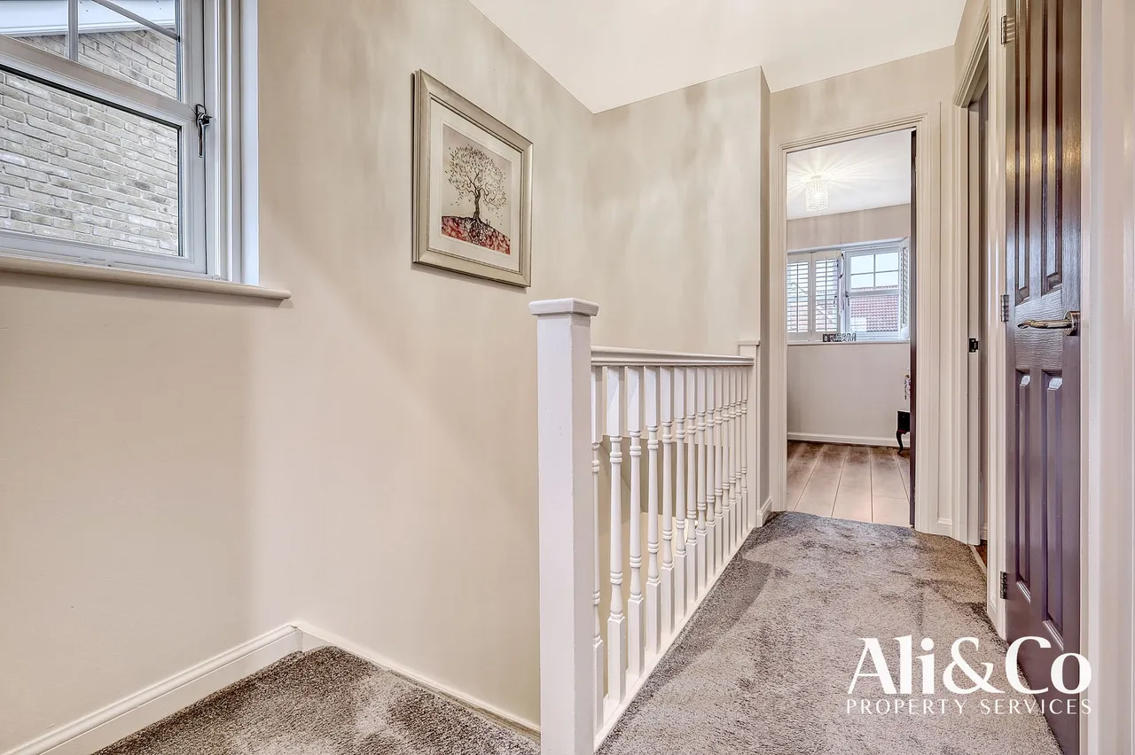 Frances Avenue, Grays, Essex, RM16 6NH, photo 10