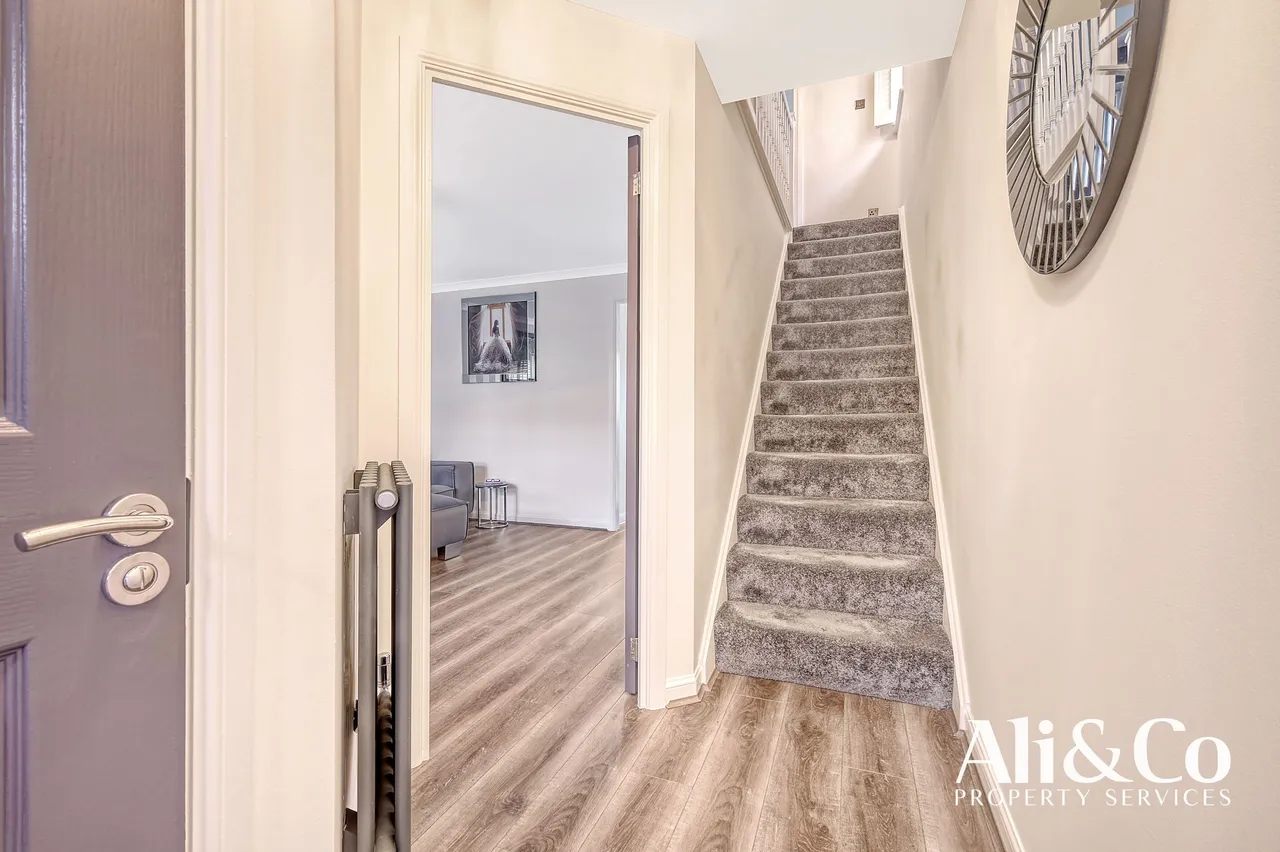 Frances Avenue, Grays, Essex, RM16 6NH, photo 7