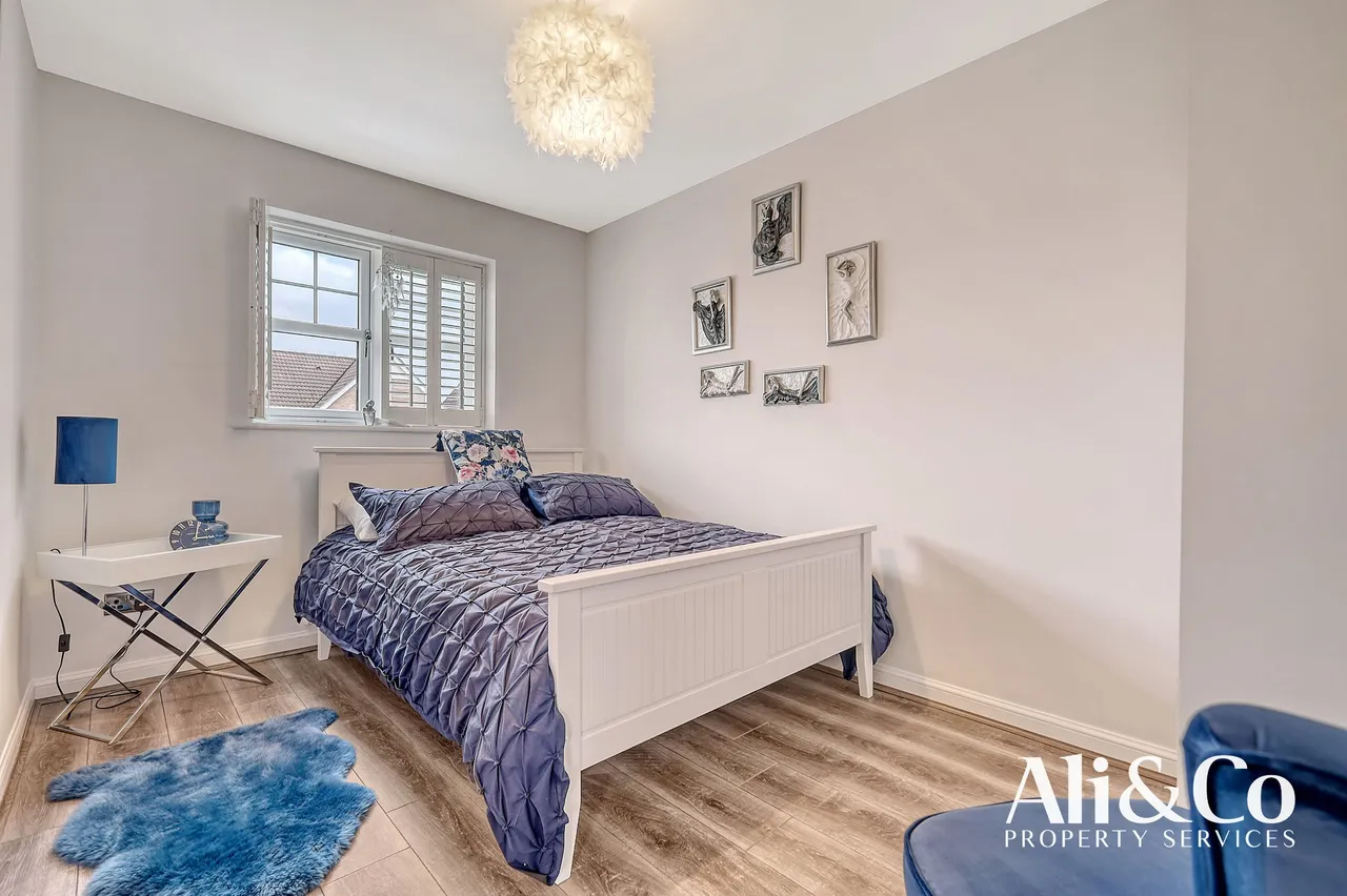 Frances Avenue, Grays, Essex, RM16 6NH, photo 13