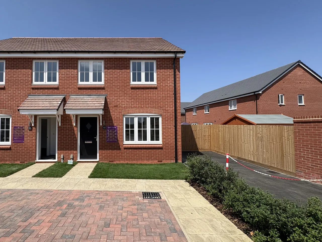 3 bed house for sale, Burney Avenue, New Cardington, MK42