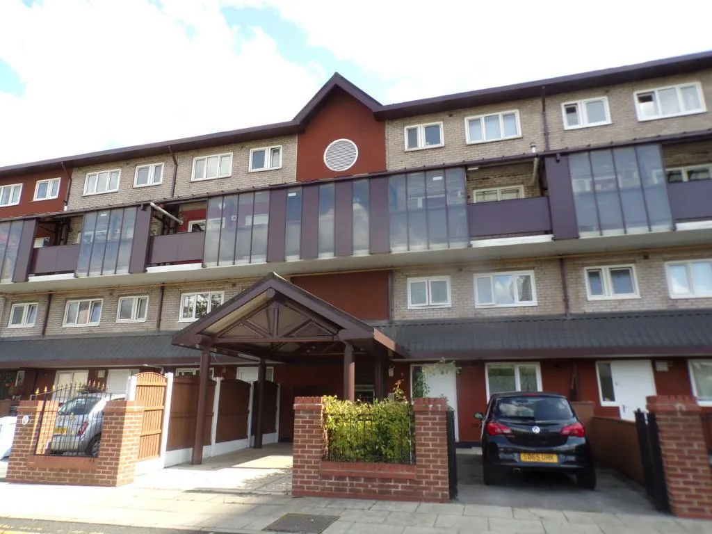 3 bed house to rent, Mancroft Walk, Manchester