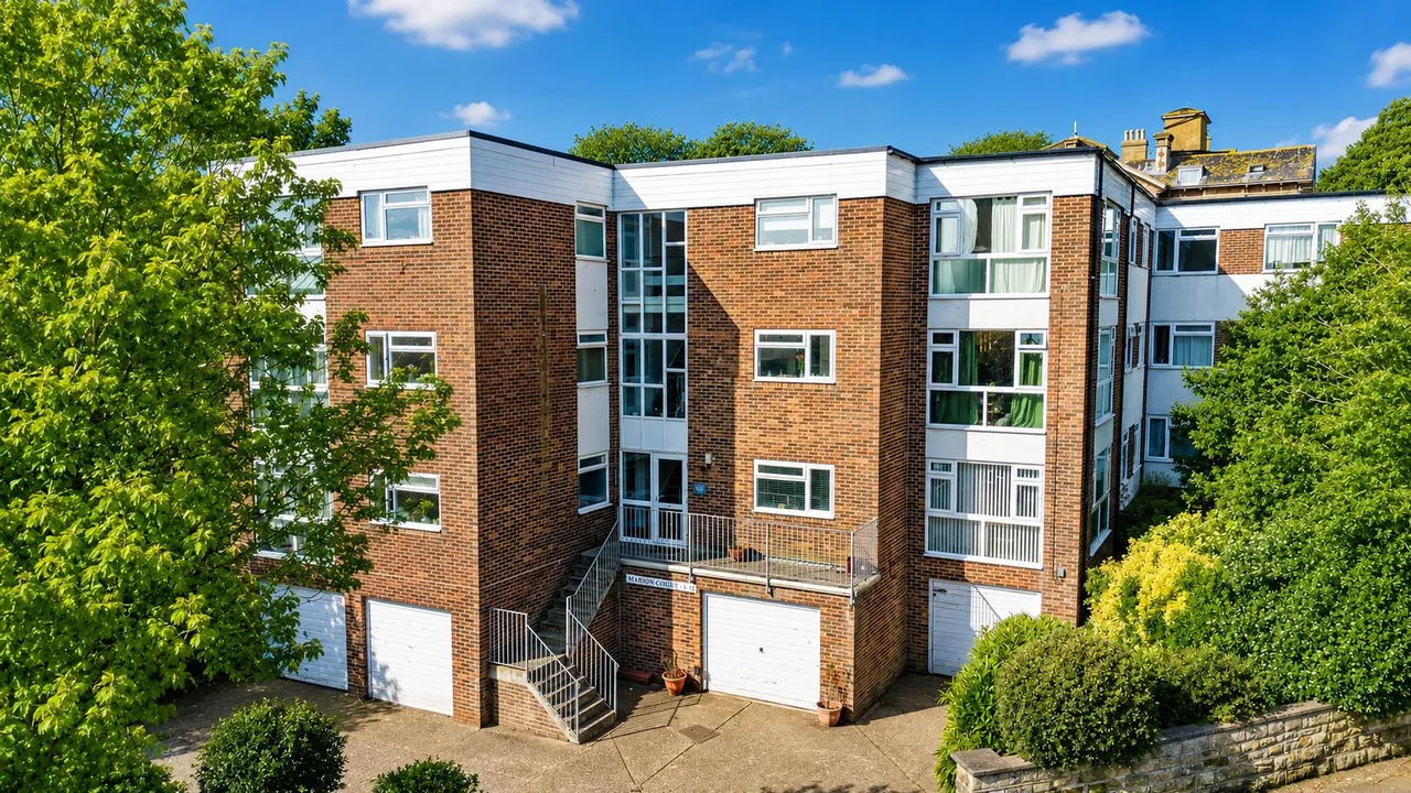 Upper Maze Hill, St. Leonards-On-Sea, photo 12