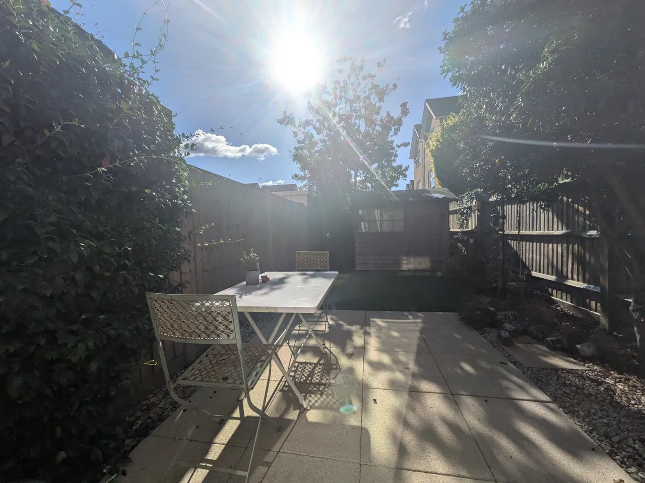 Shire Place, RH1, photo 9