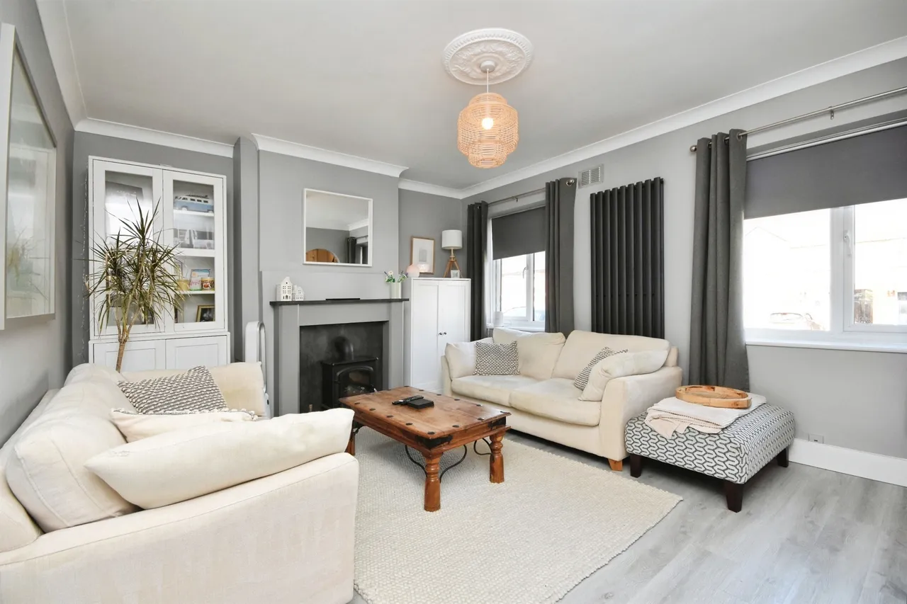 Ramsey Road, Halstead, photo 5