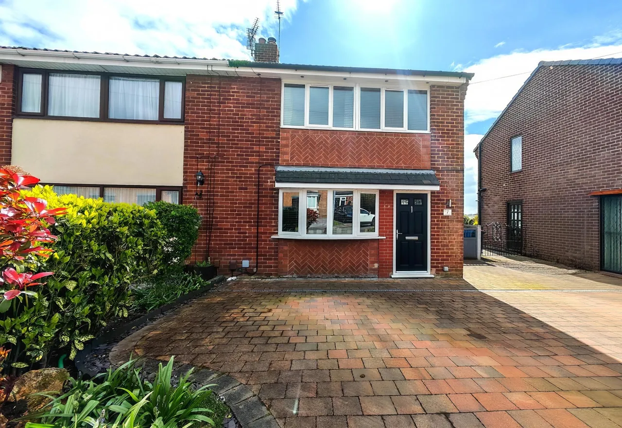 3 bed house for sale — Devonshire Drive, Worsley, Manchester, M28 1JR