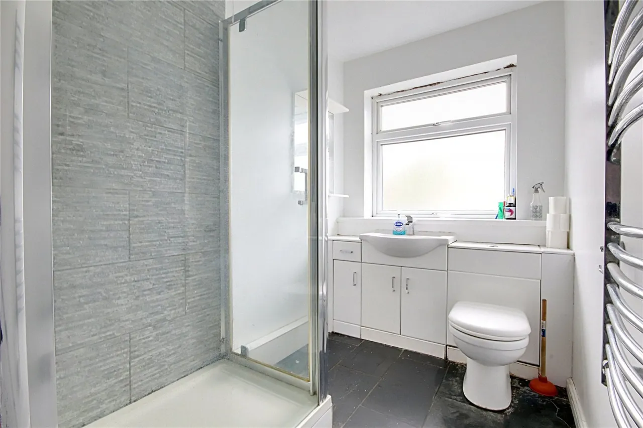 Totteridge Road, Enfield, photo 6