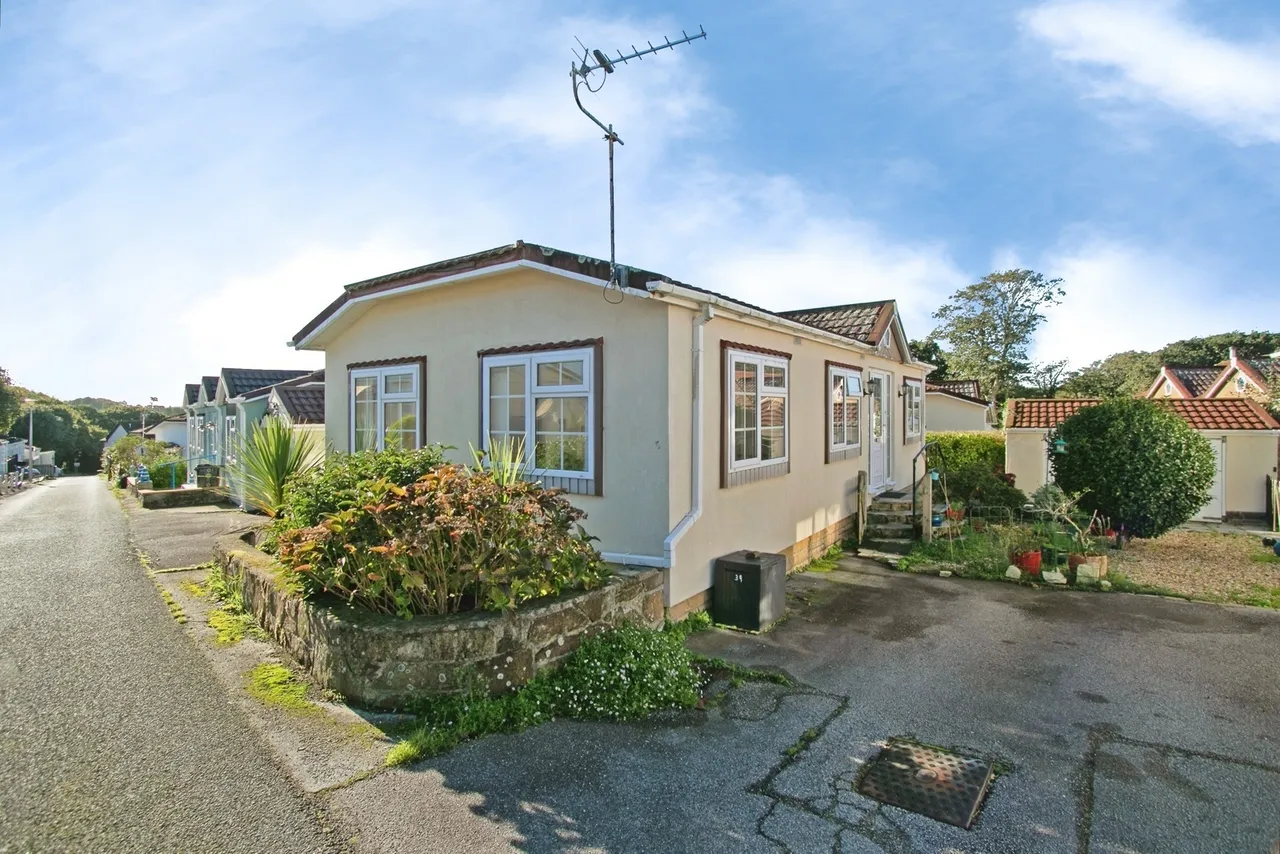 2 bed mobile home for sale, Goldenbank Park, Goldenbank, TR11