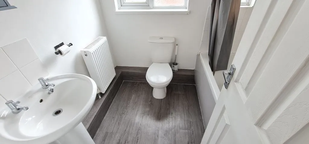 Rayleigh Road, Eastwood, Essex, SS9 5UU, photo 10