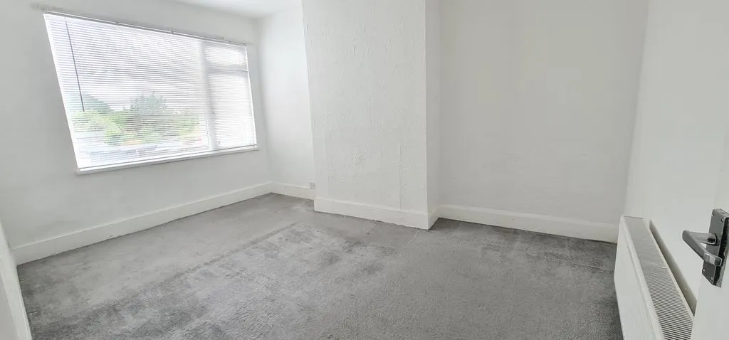 Rayleigh Road, Eastwood, Essex, SS9 5UU, photo 7