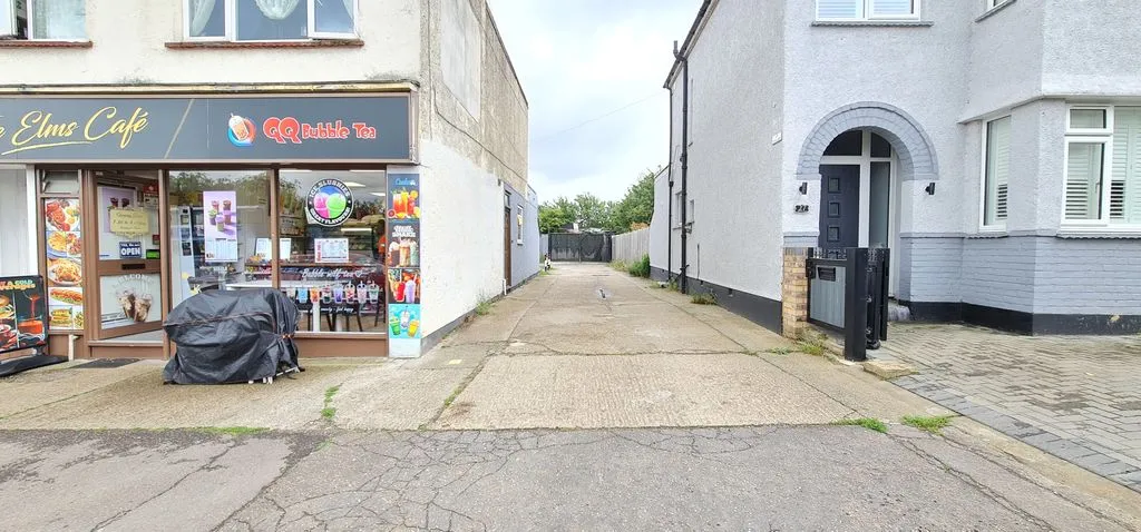 Rayleigh Road, Eastwood, Essex, SS9 5UU, photo 15