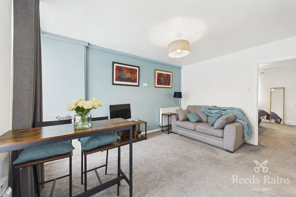 Moorland Road, Woodsmoor, Cheshire, SK2, photo 3