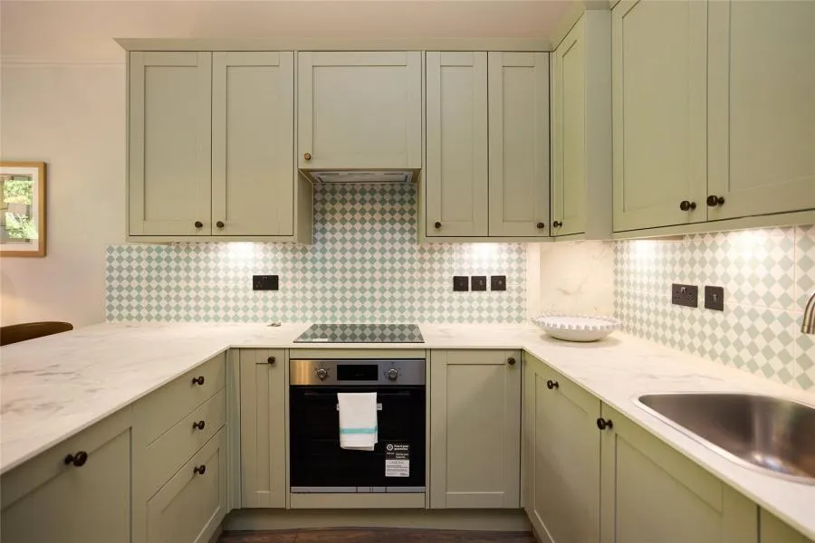 Woodchurch Road, London, NW6, photo 3